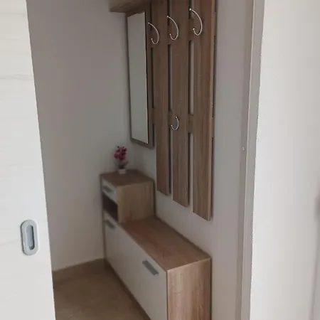 Adrijana Apartamento
